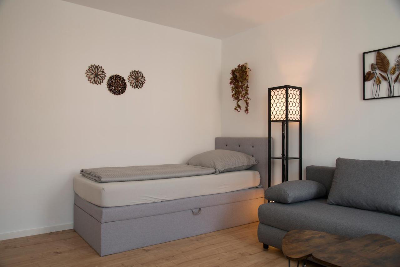 Schoene Grosse Ferienwohnung 79M2 Und 2 Baeder, Zentrumnah, 2Og Ерфурт Екстер'єр фото